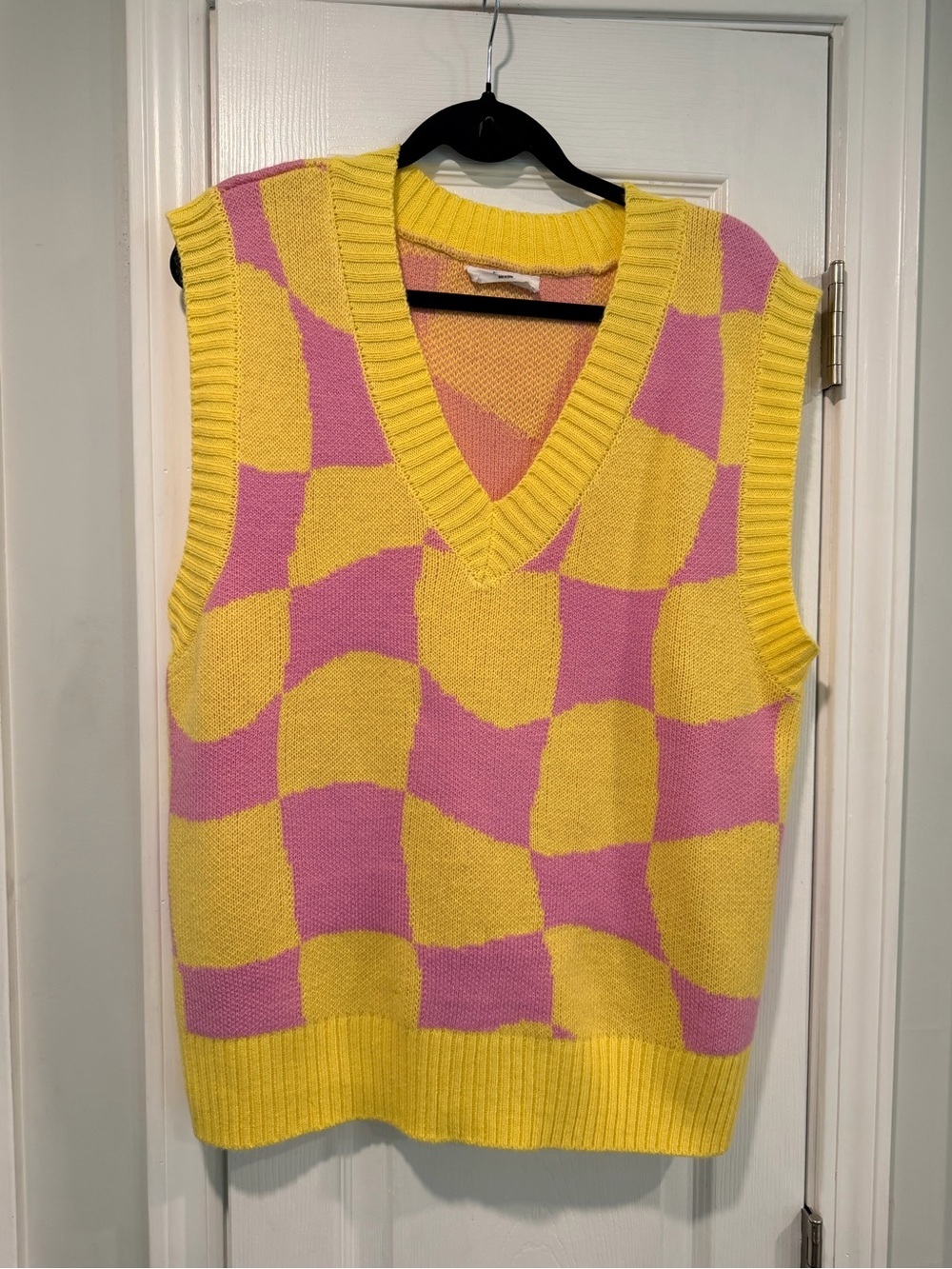 Double Zero Size M Yellow Pink Checkerboard Oversized V Neck Sweater Vest